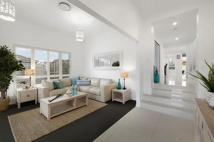 Second view of Homely house listing, 8 Ridgetop Close, Bolwarra Heights NSW 2320