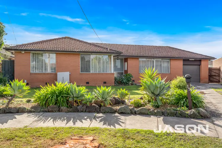 Main view of Homely house listing, 15 Sheldon Court, Gladstone Park VIC 3043