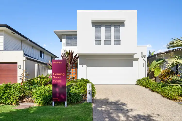 35 Keelson Crescent, Hope Island QLD 4212