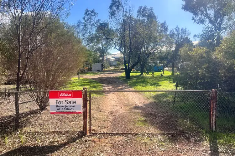 24 Knight Street, Northam WA 6401