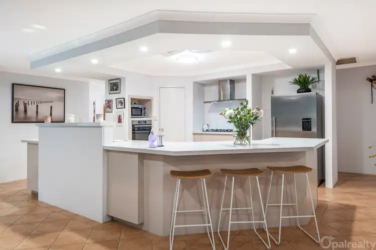 8 Naples Place, Secret Harbour WA 6173