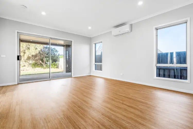 Third view of Homely house listing, 1 Callaway Court, Peterborough VIC 3270