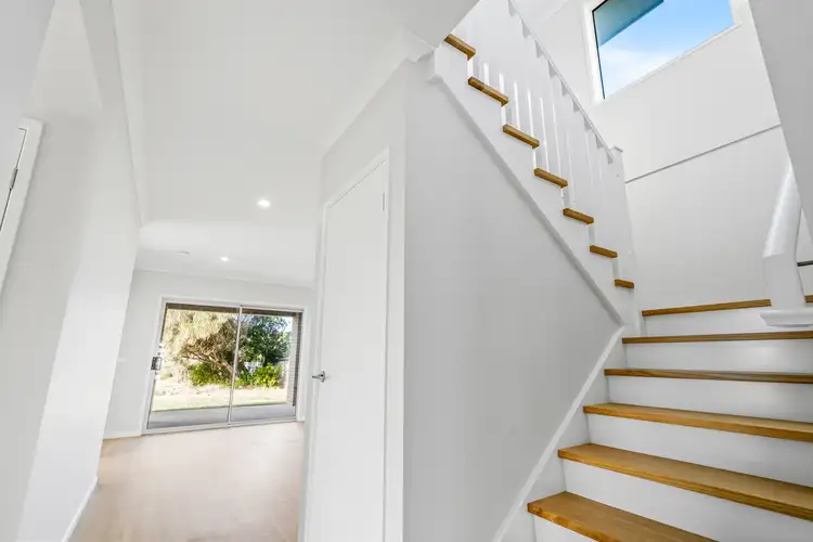 Sixth view of Homely house listing, 1 Callaway Court, Peterborough VIC 3270