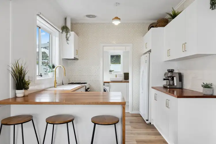 Fifth view of Homely house listing, 2 Thorne Crescent, Mitchell Park SA 5043