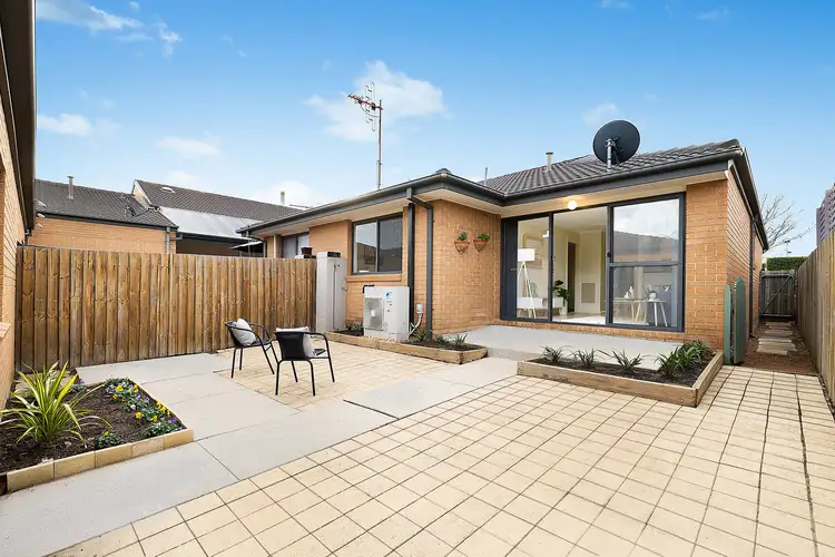10/2 Yule Street, Amaroo ACT 2914