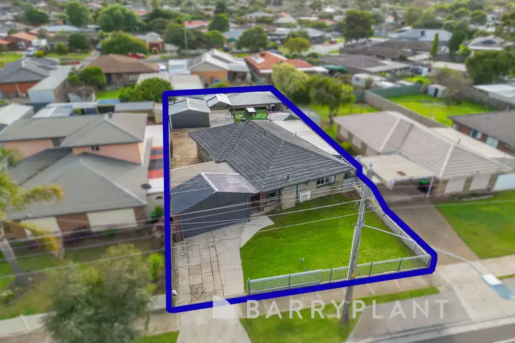 31 Bridge Road, Melton South VIC 3338