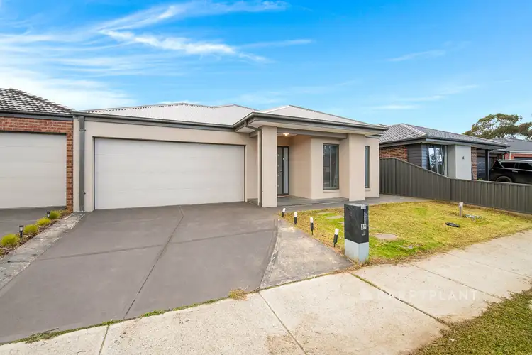 Second view of Homely house listing, 39 Revelstoke Crescent, Pakenham VIC 3810