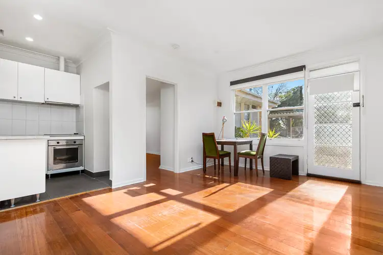 Second view of Homely unit listing, 3/7 Como Parade, Mentone VIC 3194
