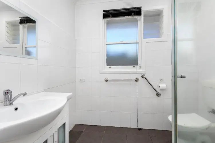 Sixth view of Homely unit listing, 3/7 Como Parade, Mentone VIC 3194