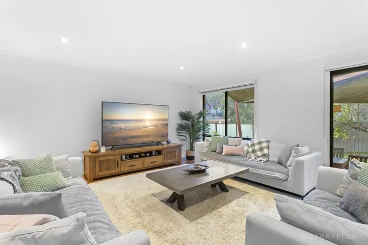 Fourth view of Homely house listing, 4 Logan Place, Berwick VIC 3806