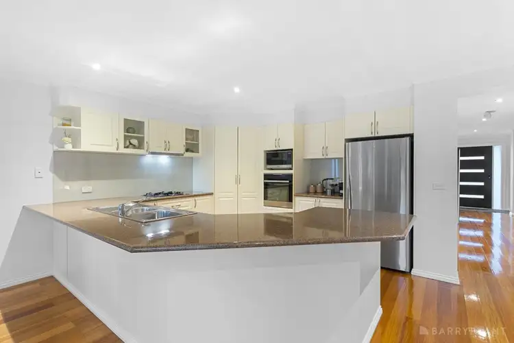 Fifth view of Homely house listing, 4 Logan Place, Berwick VIC 3806