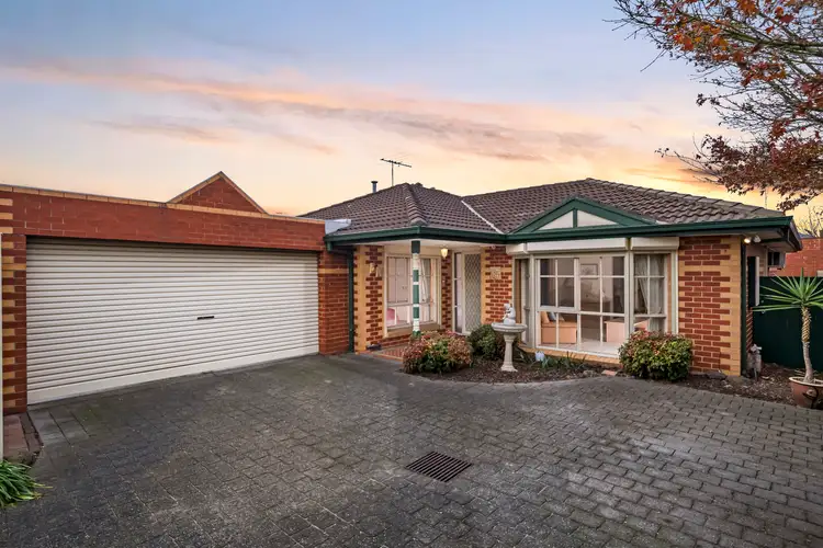 2/42 Greville Street, Essendon North VIC 3041
