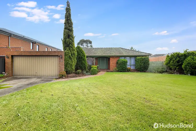 13 Sandowen Avenue, Burwood East VIC 3151
