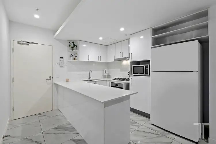 Third view of Homely unit listing, 302/70-74 Carl Street, Woolloongabba QLD 4102