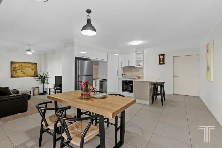 Fourth view of Homely unit listing, 2/6 Pear Street, Greenslopes QLD 4120