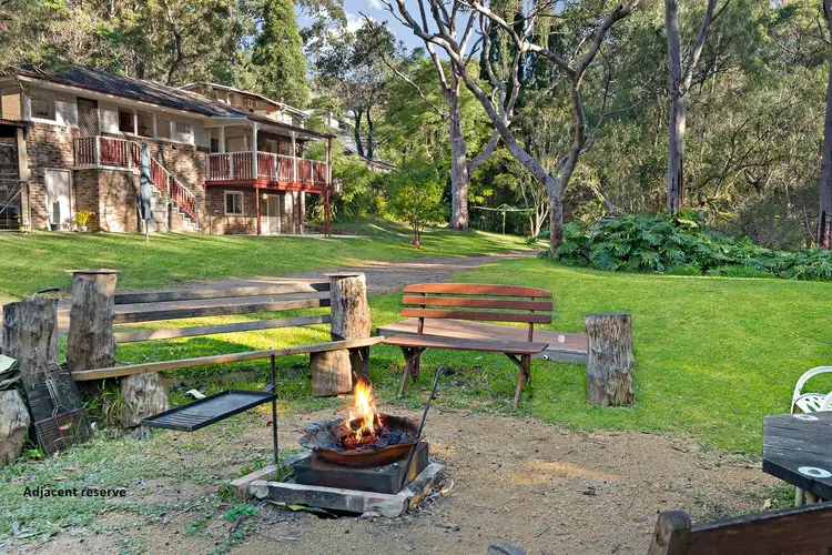 22 Derna Crescent, Allambie Heights NSW 2100