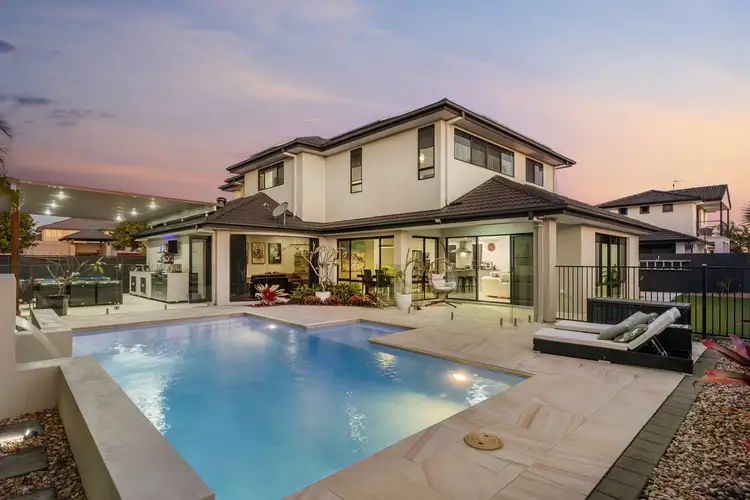 9 Calmwater Crescent, Helensvale QLD 4212
