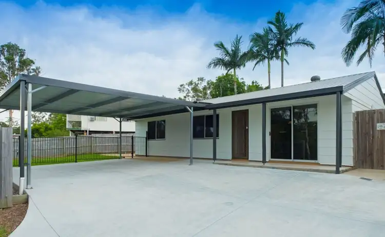 215 Station Road, Woodridge QLD 4114