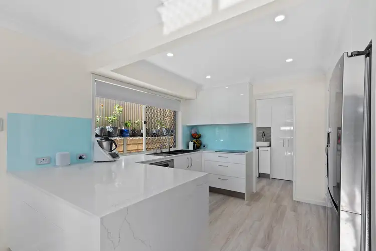 10 Banksiadale Close, Elanora QLD 4221