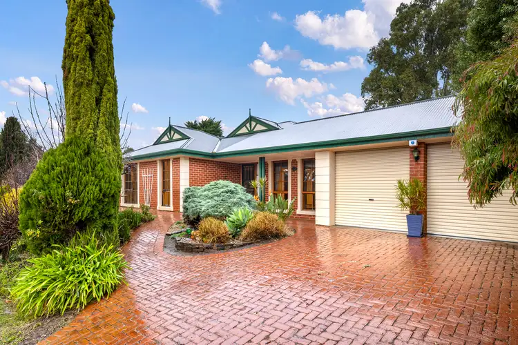 52 Dunalbyn Drive, Aberfoyle Park SA 5159
