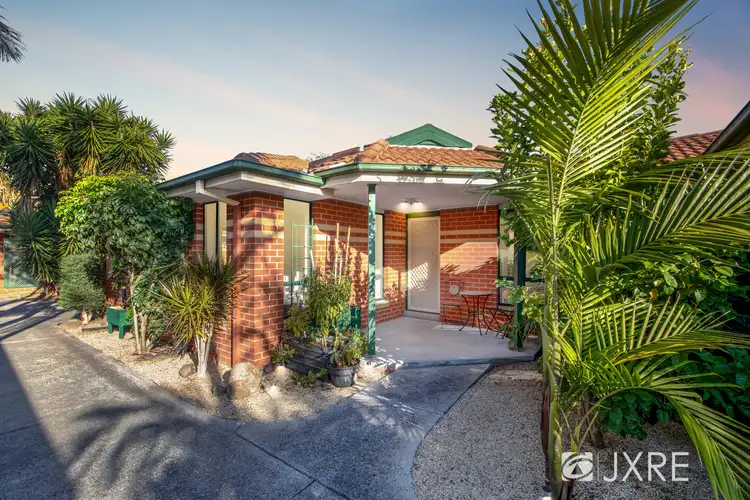 2/6 Seascape Street, Clayton VIC 3168