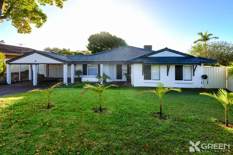 6 Yorrell Place, Halls Head WA 6210