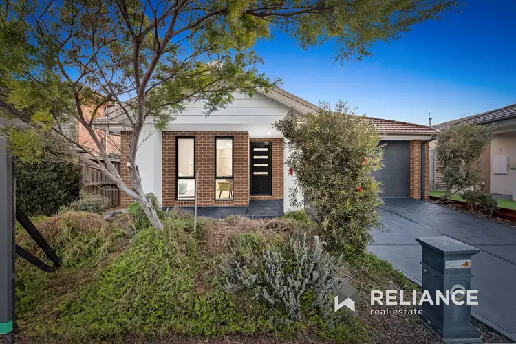 6 Fairwater Drive, Point Cook VIC 3030