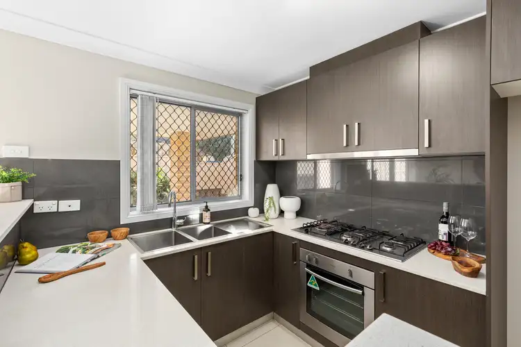 Sixth view of Homely townhouse listing, 13/73 Woodpark Road, Woodpark NSW 2164