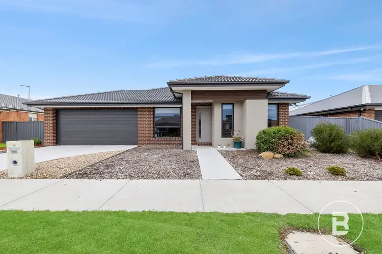 8 Wexford Street, Alfredton VIC 3350