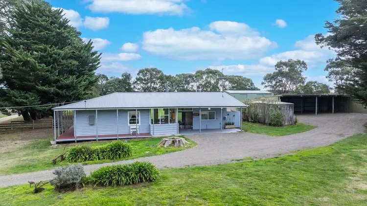 101 M Quigleys Lane, Beremboke VIC 3342