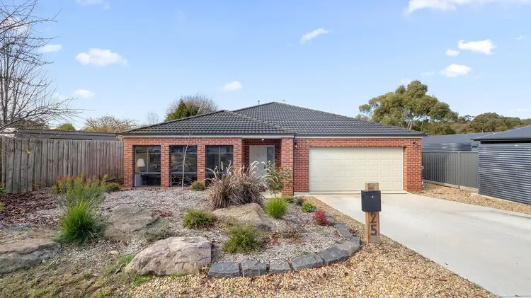 25 Hermitage Avenue, Mount Clear VIC 3350