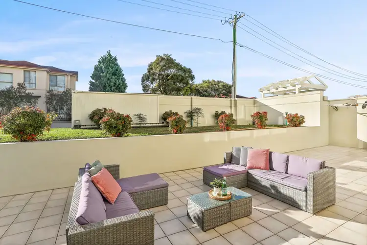 4/40 Hilly Street