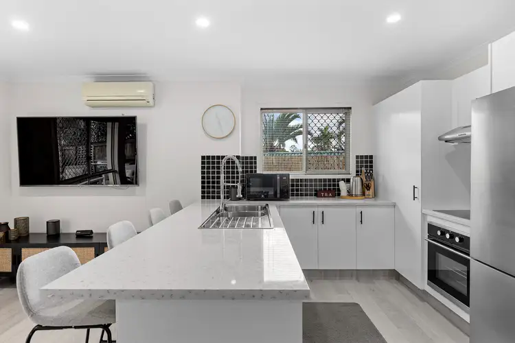 Sixth view of Homely townhouse listing, 32/102-104 Alexander Drive, Highland Park QLD 4211