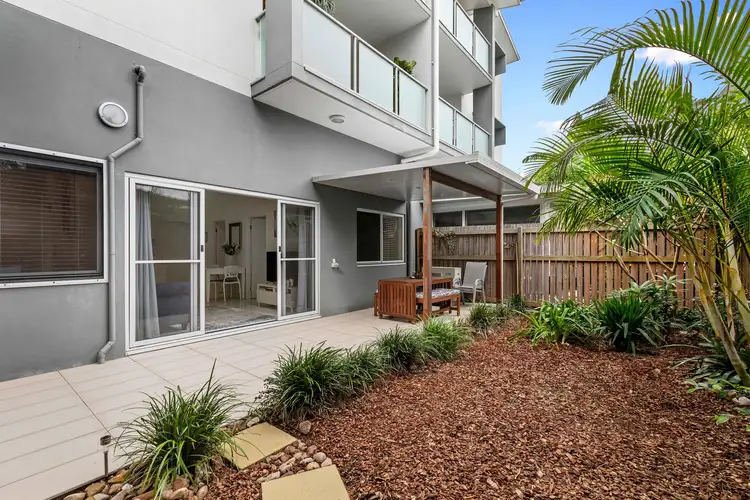 2/34 Emsworth Street, Wynnum QLD 4178