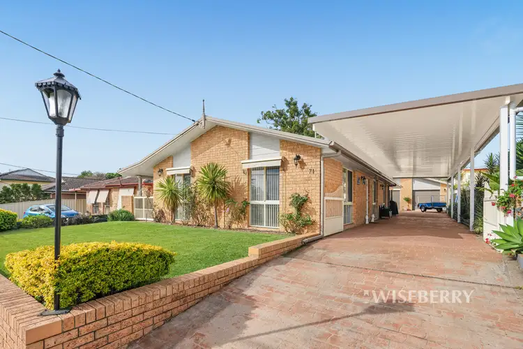 71 Campbell Parade, Mannering Park NSW 2259