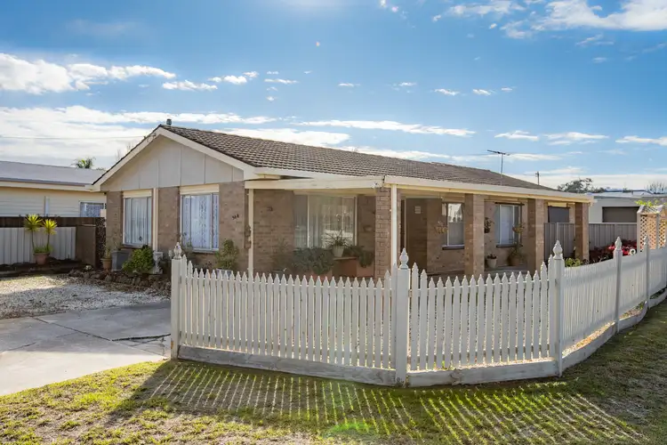 568 Manns Street, Lavington NSW 2641