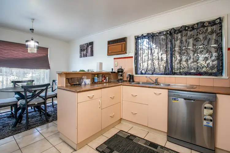 Sixth view of Homely house listing, 568 Manns Street, Lavington NSW 2641