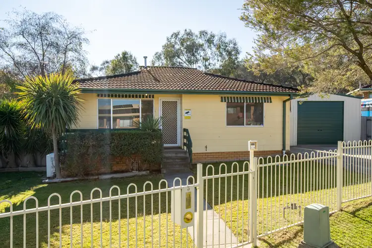 3 Grevillea Place, West Albury NSW 2640