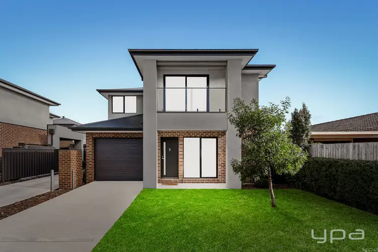 Main view of Homely townhouse listing, 2/8 Norwich Street, Werribee VIC 3030