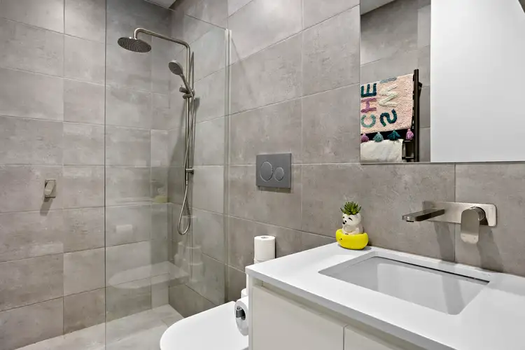 Sixth view of Homely unit listing, 1/437 Main Street, Mordialloc VIC 3195