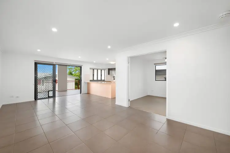 2/584 Old Cleveland Road, Camp Hill QLD 4152