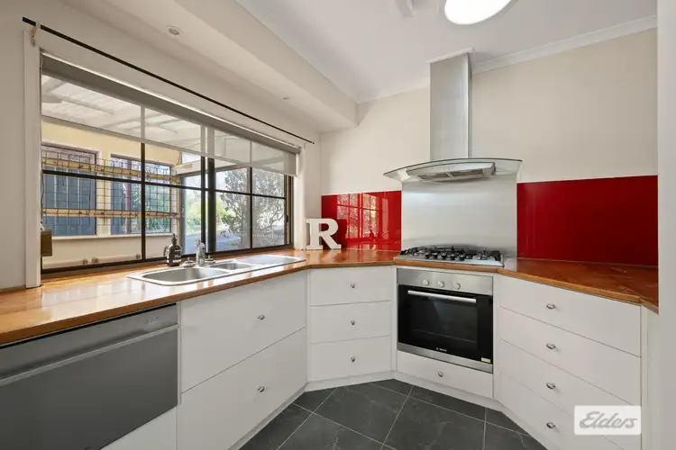 Fifth view of Homely house listing, 10 McCulloch Crescent, Wodonga VIC 3690