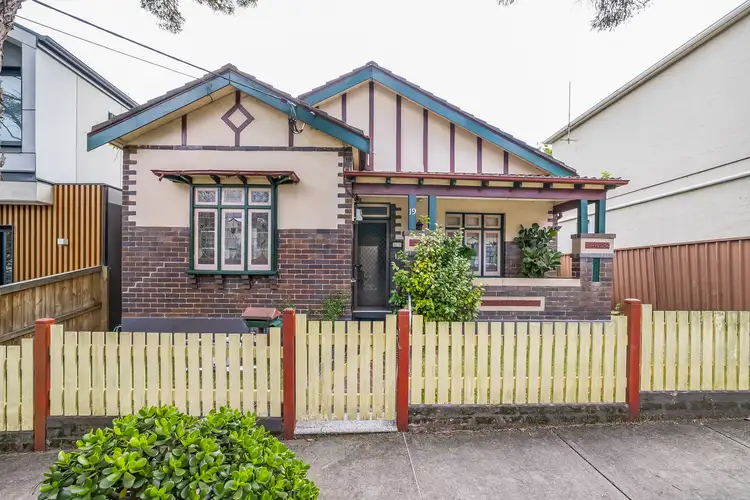 19 Holmesdale Street, Marrickville NSW 2204