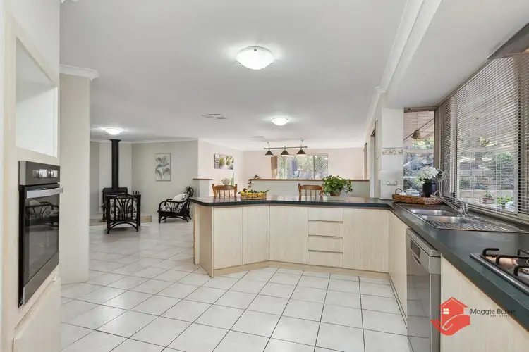 84 Raeburn Road, Roleystone WA 6111