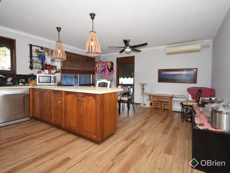Second view of Homely house listing, 2 Bankin Court, East Bairnsdale VIC 3875