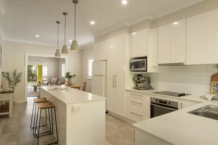 Sixth view of Homely house listing, 119 McIlwraith Avenue, Norman Park QLD 4170