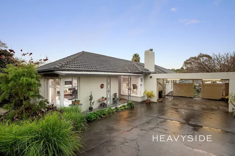 28 Box Hill Crescent, Mont Albert North VIC 3129