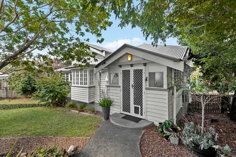123 Agnew Street, Norman Park QLD 4170