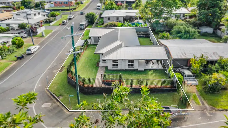 91-93 McManus Street, Whitfield QLD 4870