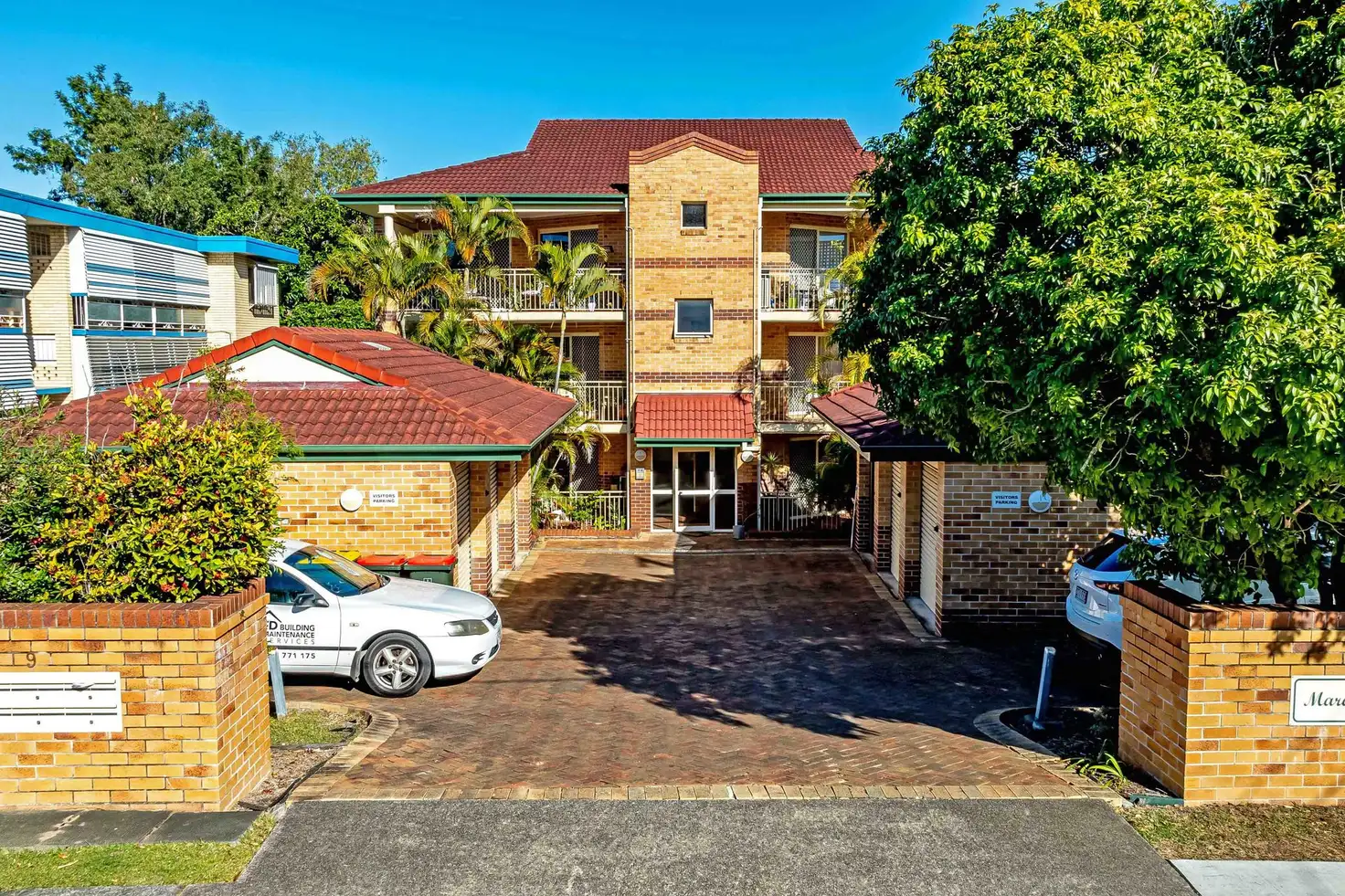 Main view of Homely unit listing, 2/9 Macaulay Street, Coorparoo QLD 4151